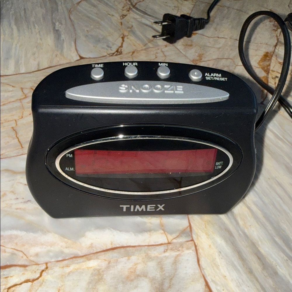 Timex T101 Extra Loud Digital Alarm Clock Black Red LED Display Snooze AC Power